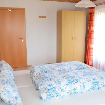 Apartment Ferienhaus Schöneggerhof Innervillgraten